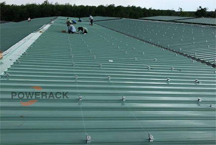 Les avantages et la durabilité du solaire sur les toits