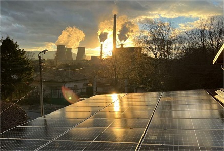 L’énergie solaire photovoltaïque continue de croître, transformant le paysage énergétique
