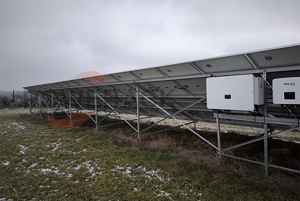 Système de montage au sol Powerack 360 kW en Roumanie