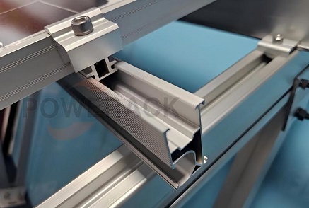 Avantage des pinces d'extrémité réglables universelles solaires Powerack