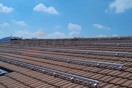 Crochet réglable en aluminium pour toiture en tuiles solaires POW-TRH-T29