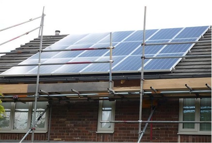 Key Considerations for Selecting and Installing Roofs on Older Buildings